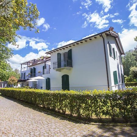 Residence Casa Bianca Marina di Massa Exterior foto